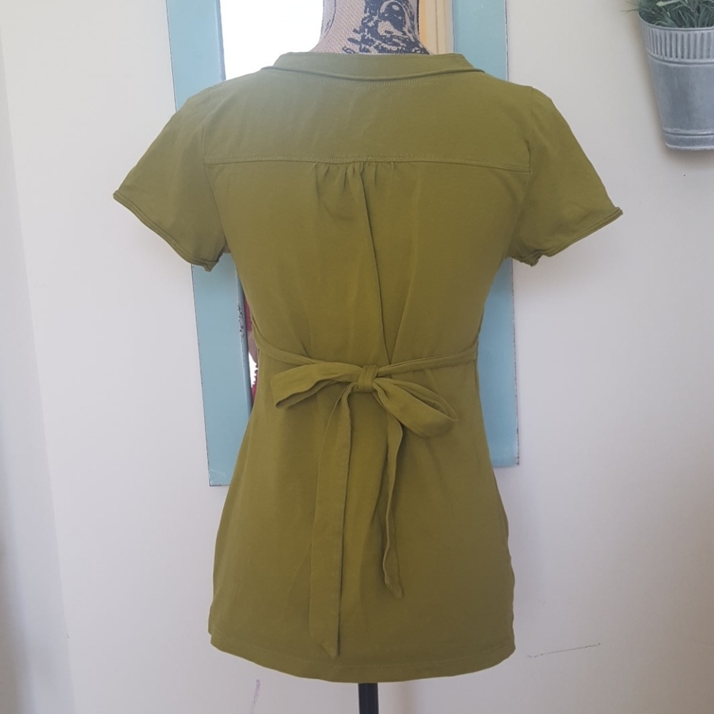 Duo Maternity Green Top with tie - Picture 3 of 4